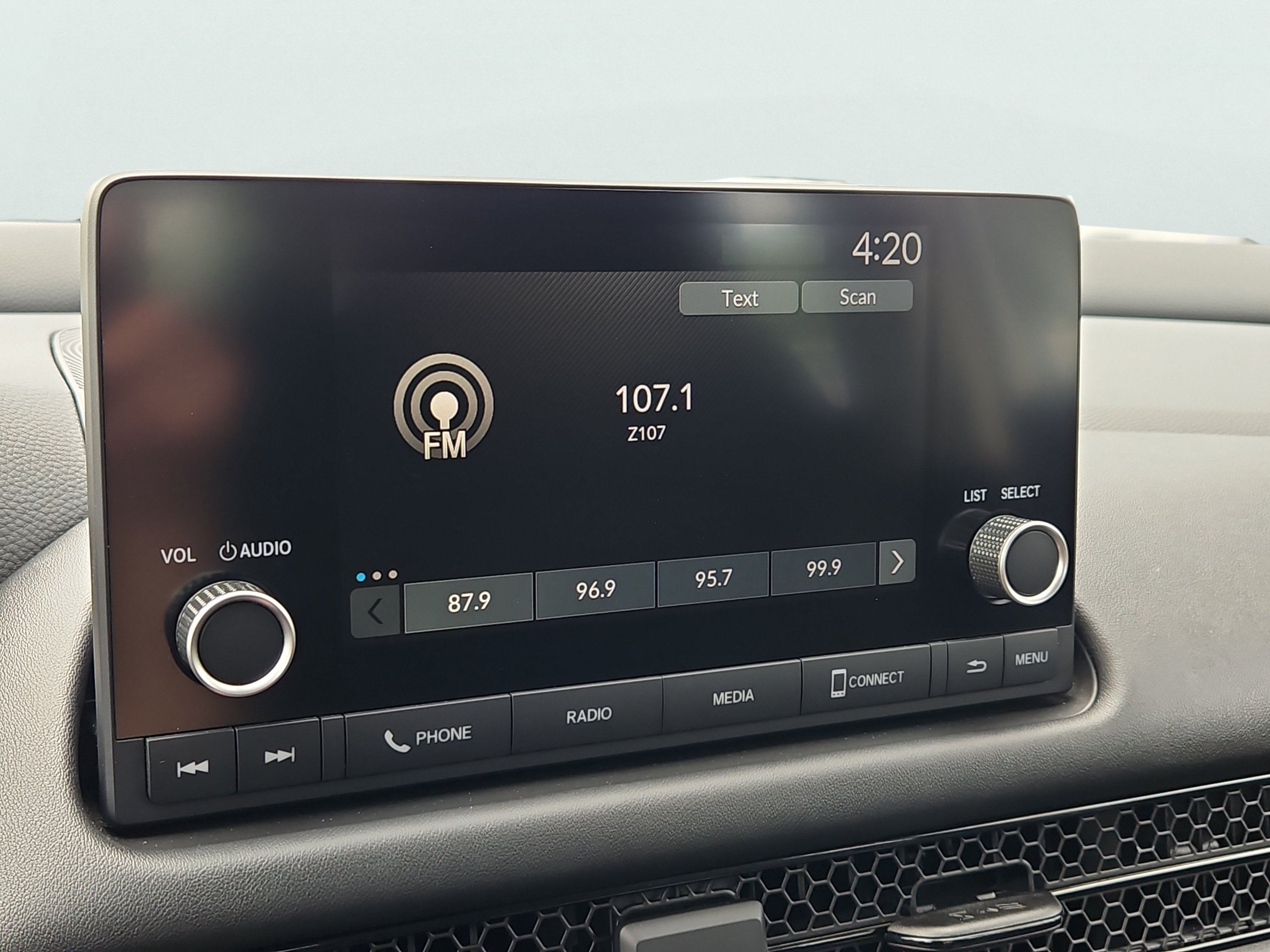 Certified 2023 Honda HR-V LX image 15