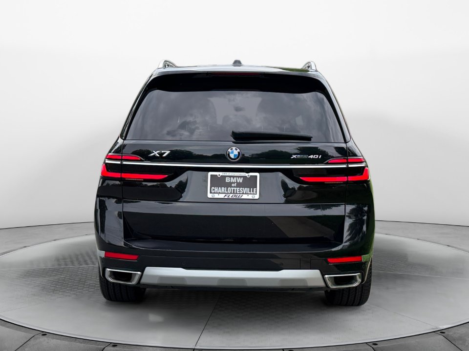 Used 2026 BMW X7 xDrive40i AWD/4WD image 6