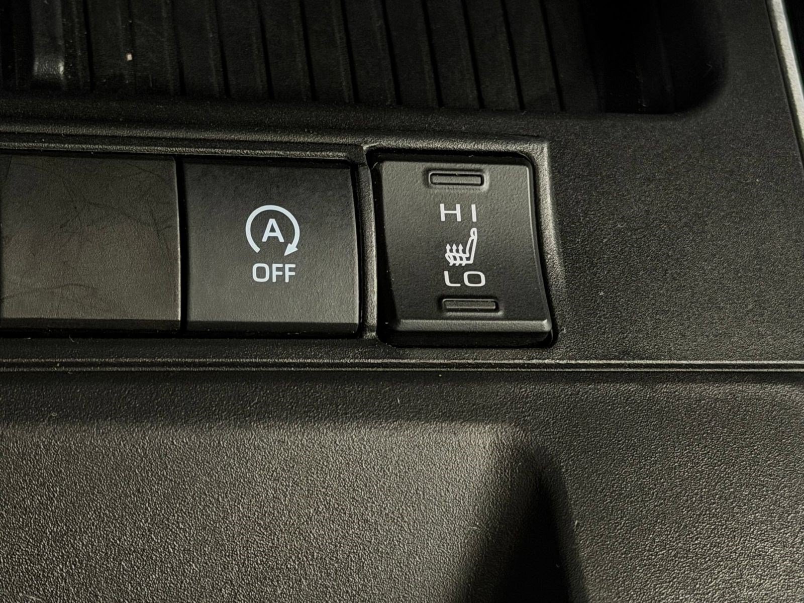 Used 2026 Toyota Corolla Cross XLE FWD image 20