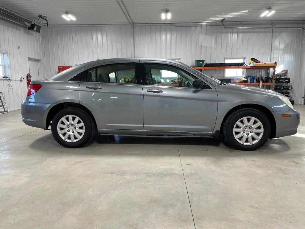 Used 2008 Chrysler Sebring LX image 8