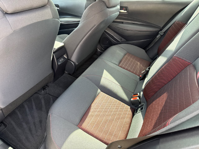 Used 2025 Toyota Corolla SE FWD image 15