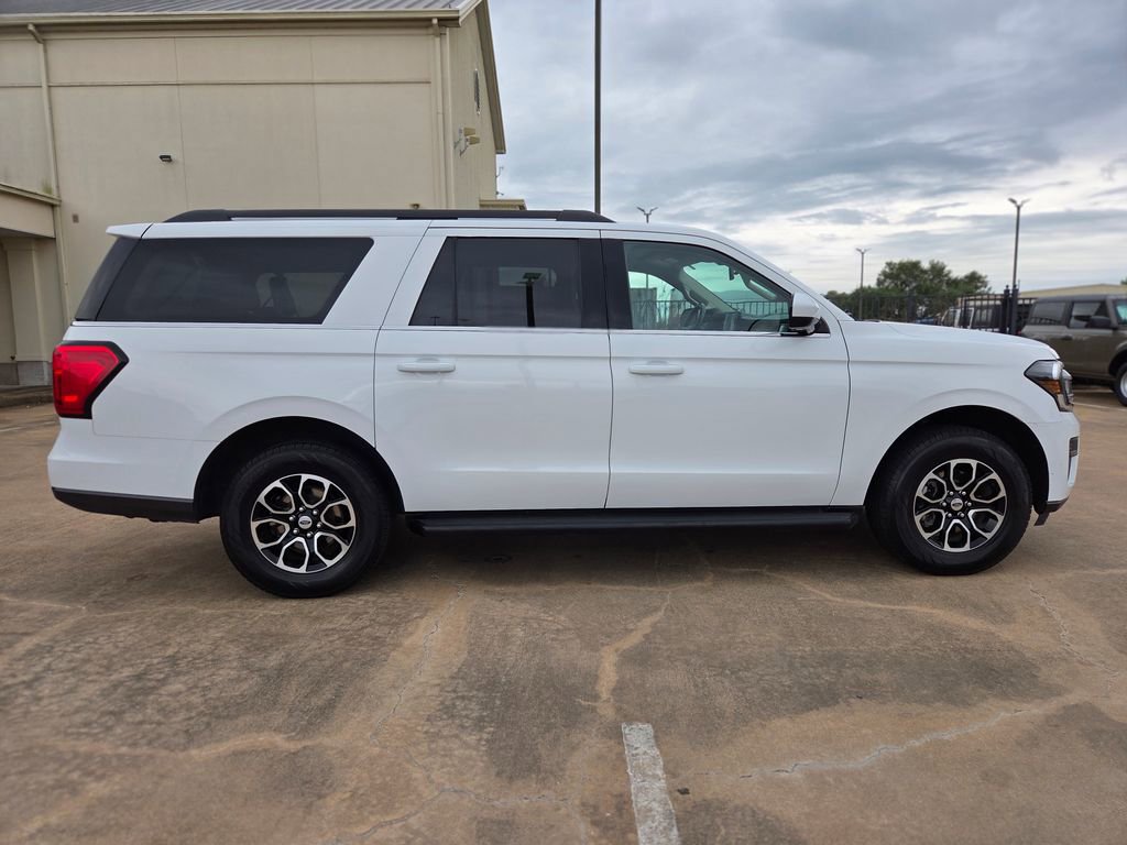 Used 2024 Ford Expedition Max XLT AWD/4WD image 4
