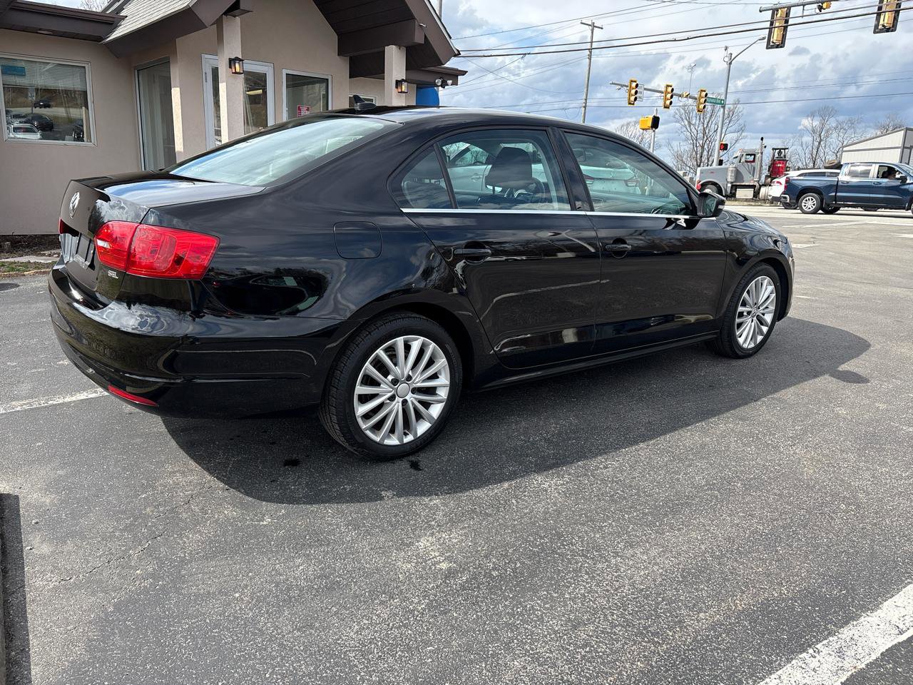 Used 2014 Volkswagen Jetta SEL image 5
