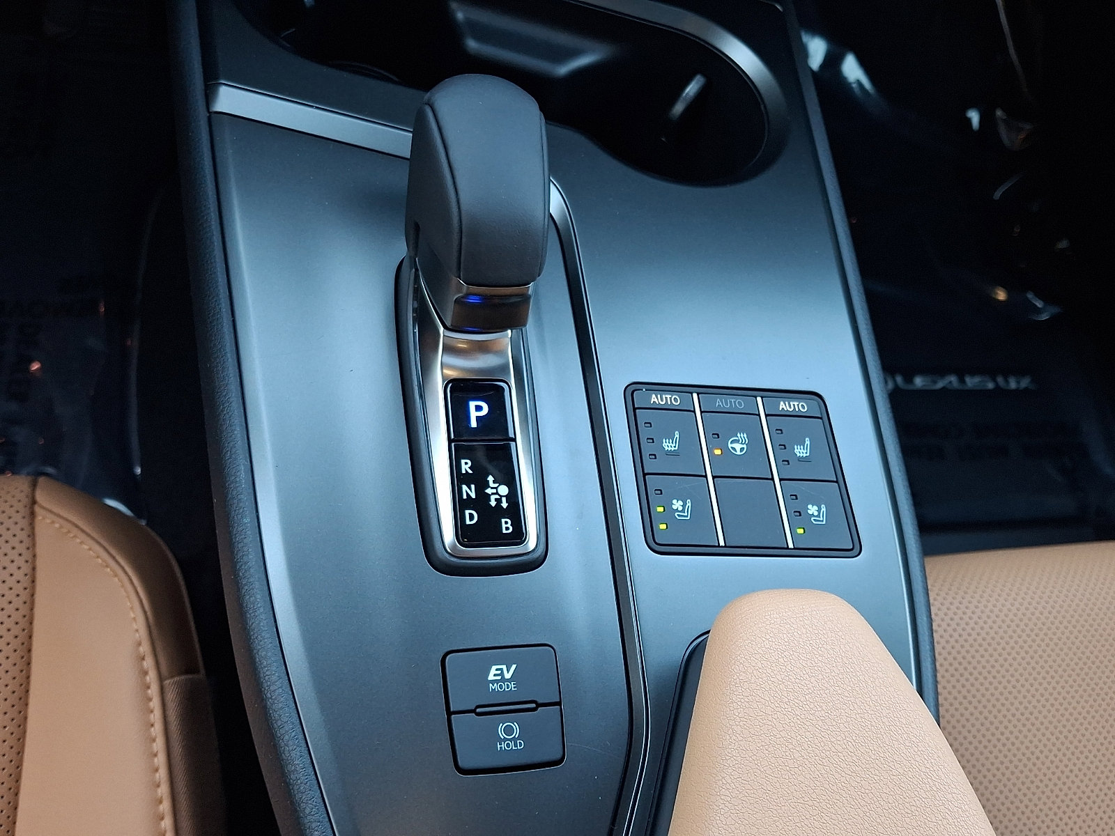 New 2026 Lexus UX 300h AWD image 10