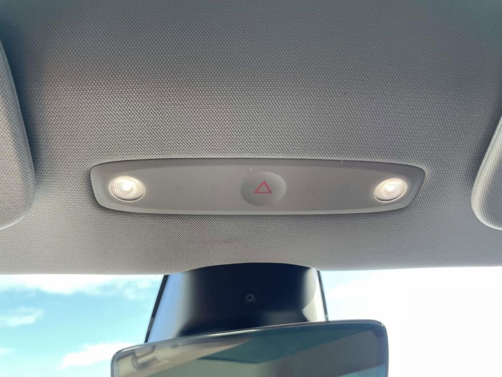 Used 2024 Tesla Model 3 Standard Range image 30