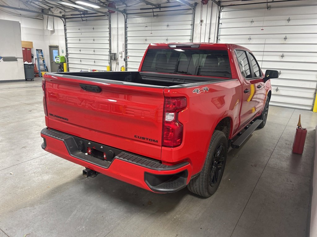 Used 2023 Chevrolet Silverado 1500 Custom image 4