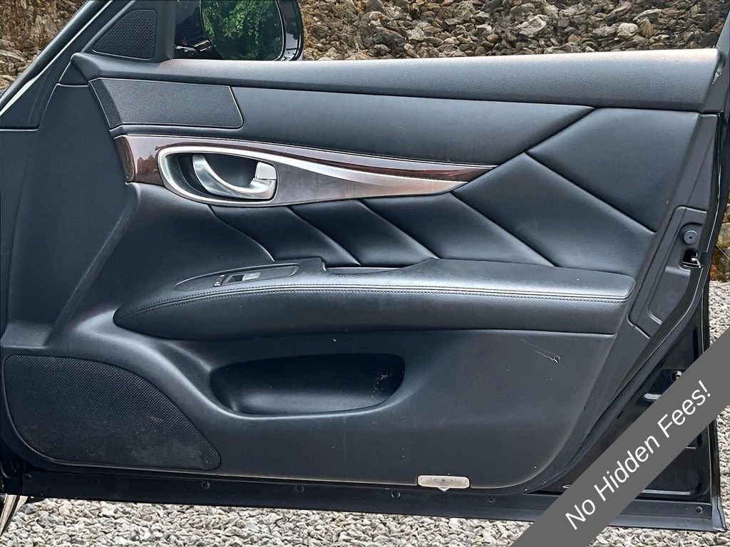 Used 2019 INFINITI Q70 Luxe AWD/4WD image 20