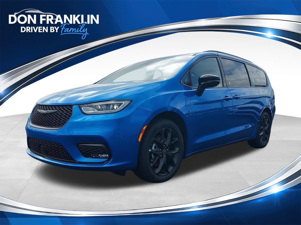 New 2026 Chrysler Pacifica Limited w/ S Appearance Package