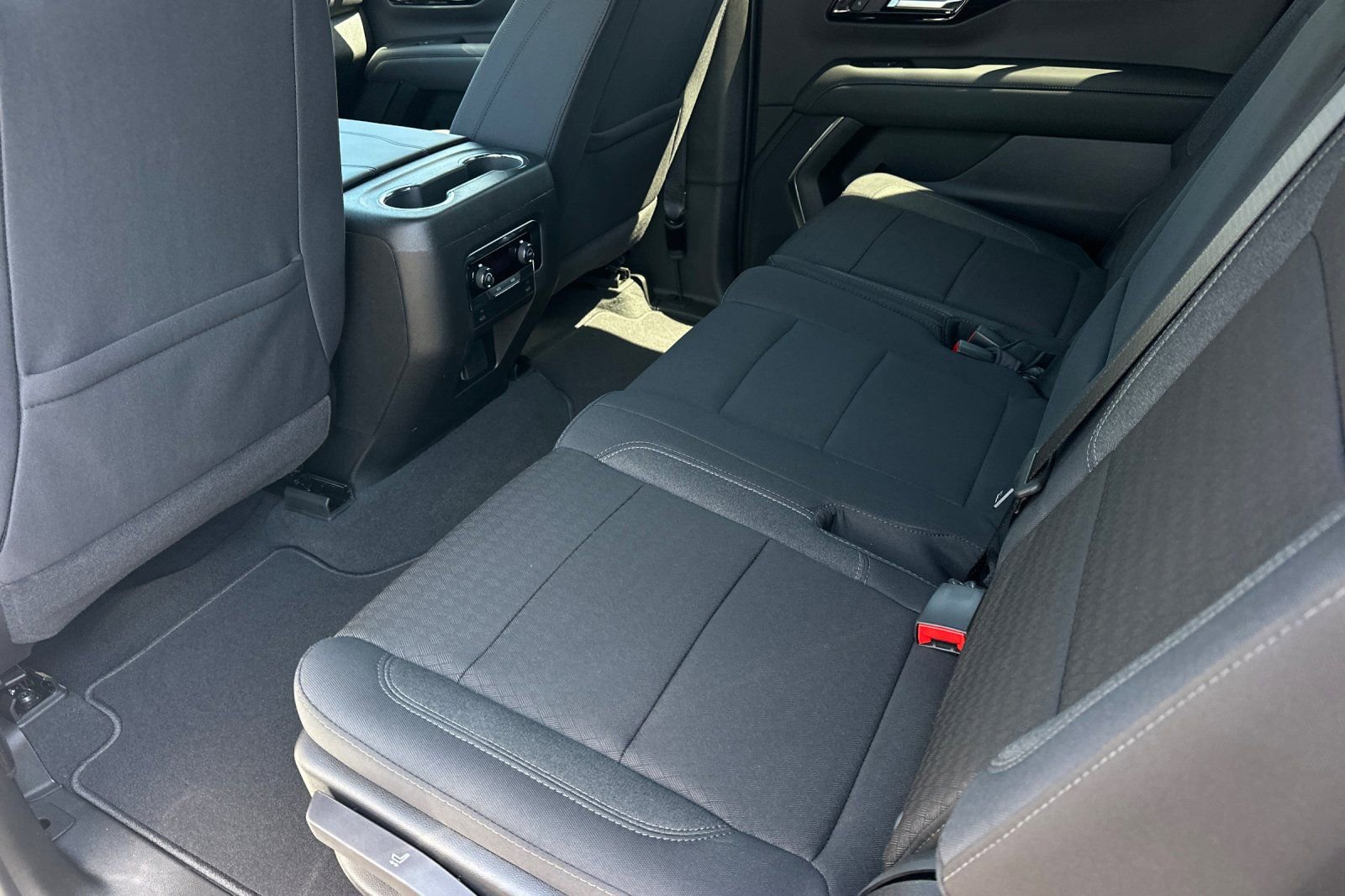 New 2026 Chevrolet Suburban LS w/ LPO, Dark Essentials Package RWD image 12