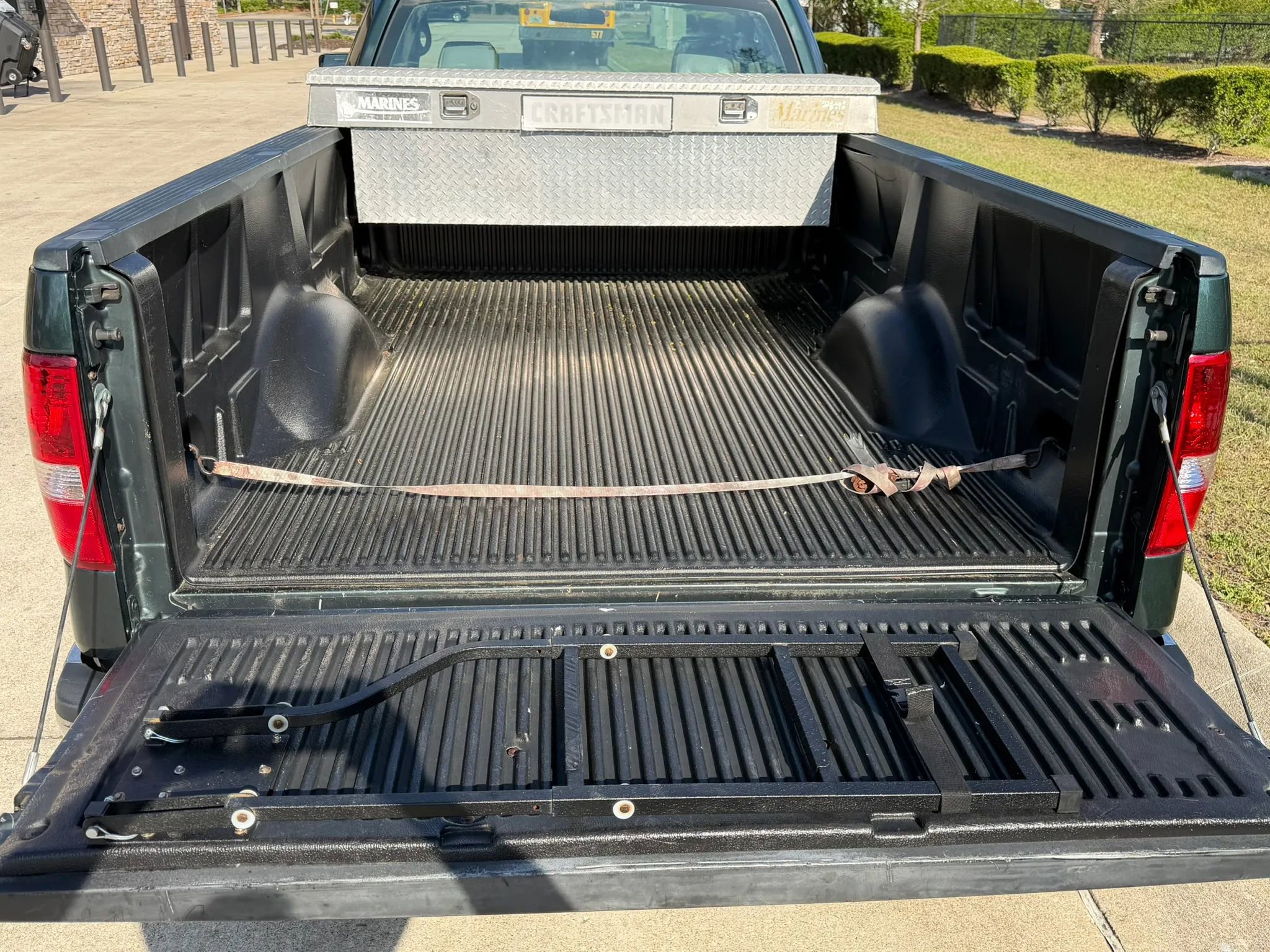 Used 2004 Ford F150 XLT image 33