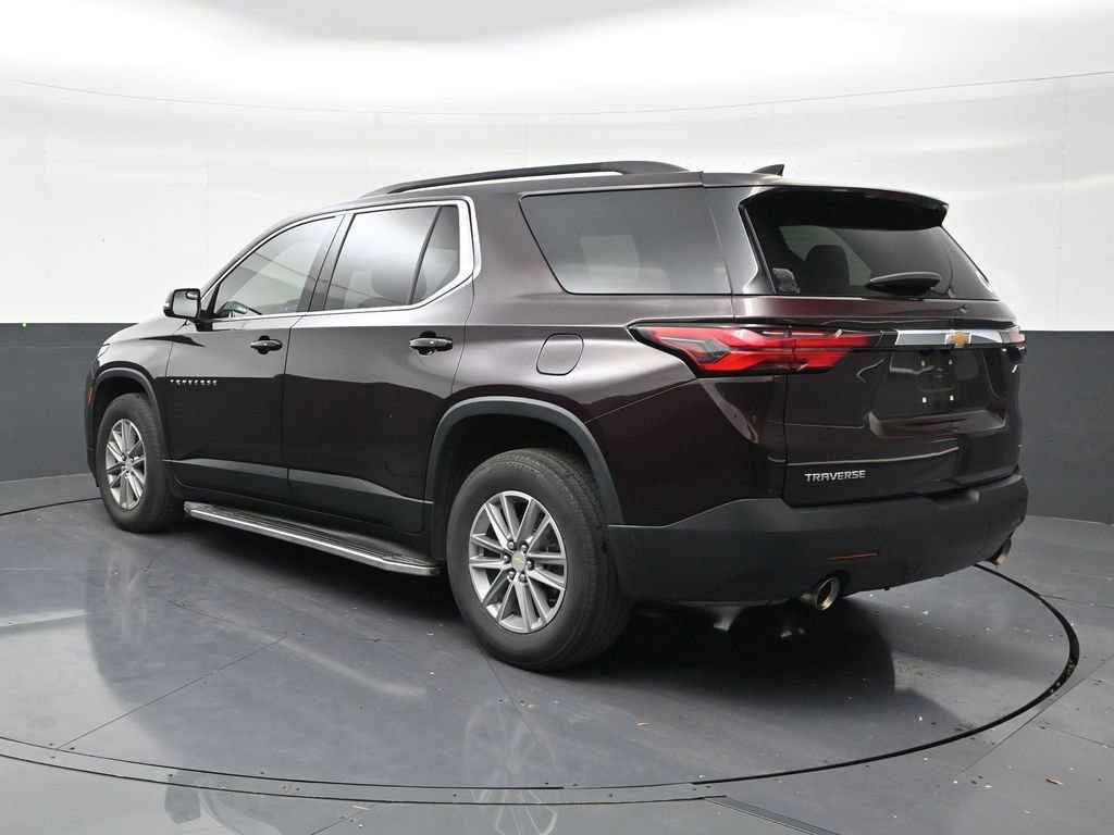 Used 2023 Chevrolet Traverse LT FWD image 3