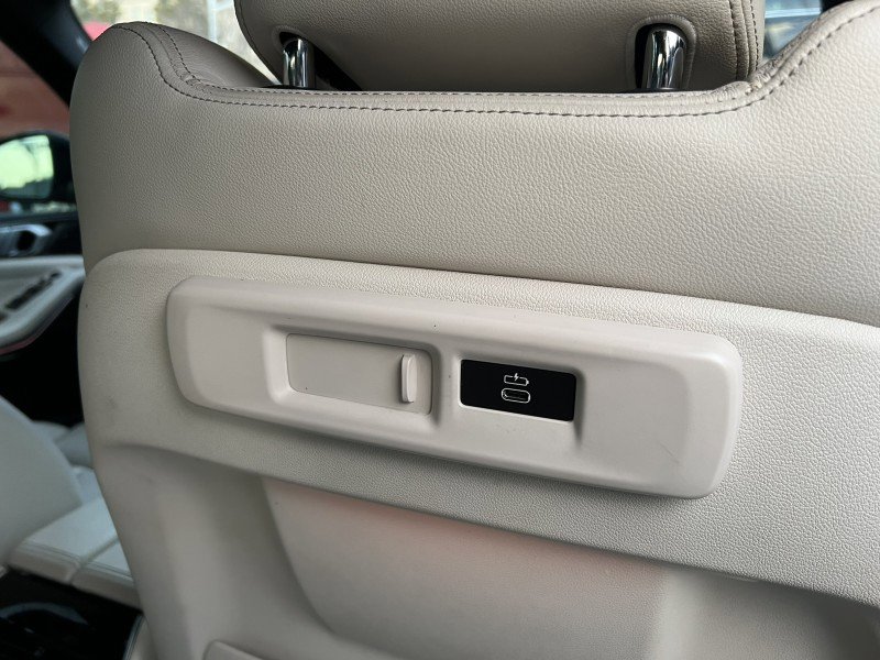 Used 2019 BMW X5 xDrive40i w/ Premium Package 2 image 36