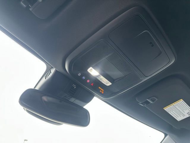 Certified 2025 GMC Acadia Elevation w/ Elevation Premium Package image 13