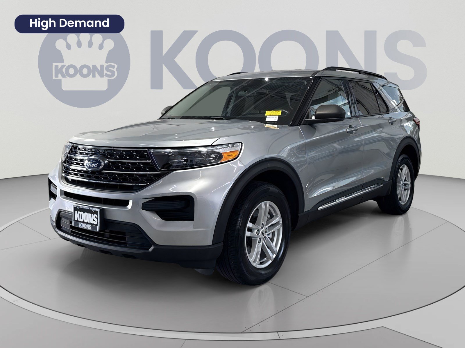 Used 2023 Ford Explorer XLT w/ Class IV Trailer Tow Package
