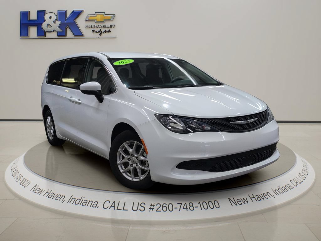 Used 2023 Chrysler Voyager LX FWD video 1
