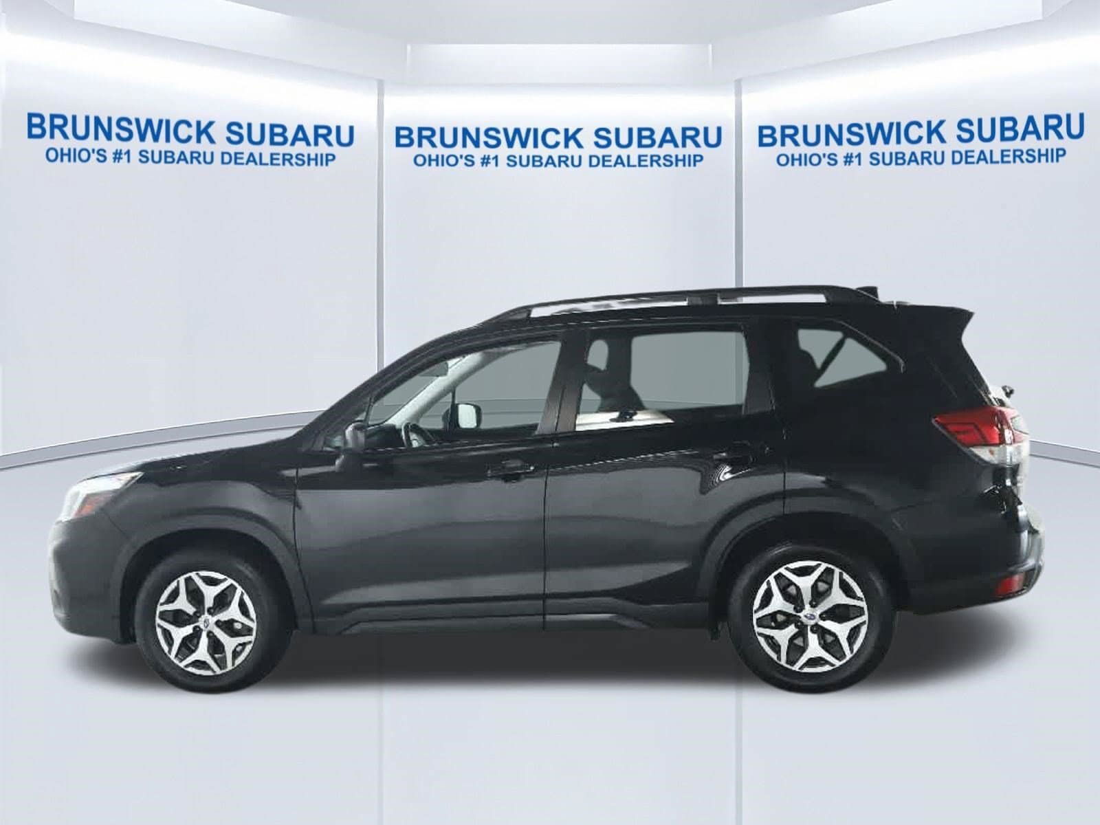 Certified 2021 Subaru Forester Premium AWD/4WD image 40
