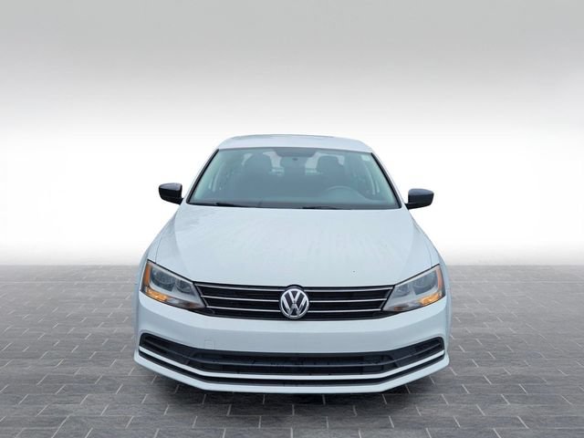 Used 2015 Volkswagen Jetta SE FWD image 2