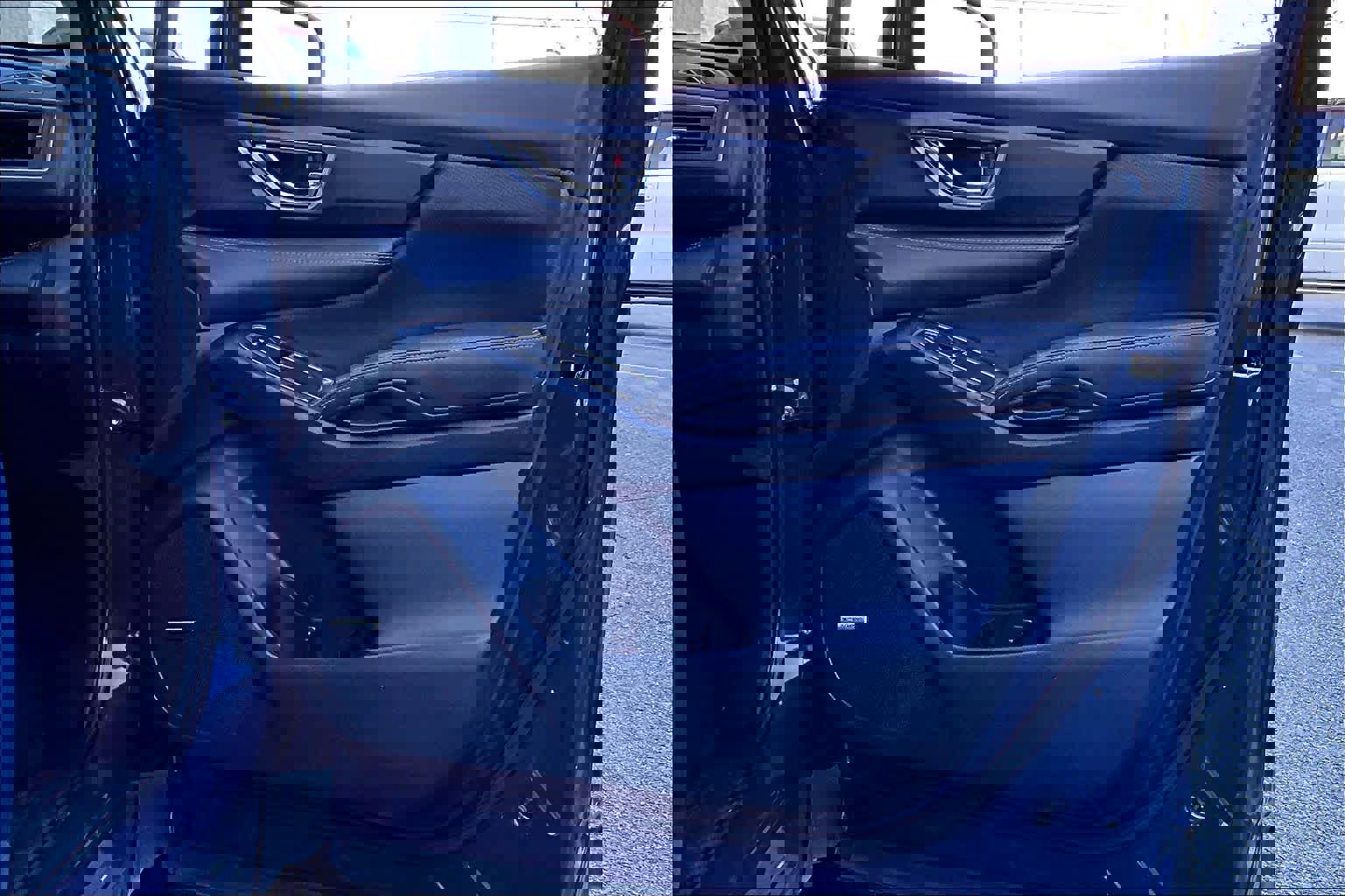 Used 2023 Subaru Ascent Limited w/ Technology Package image 23