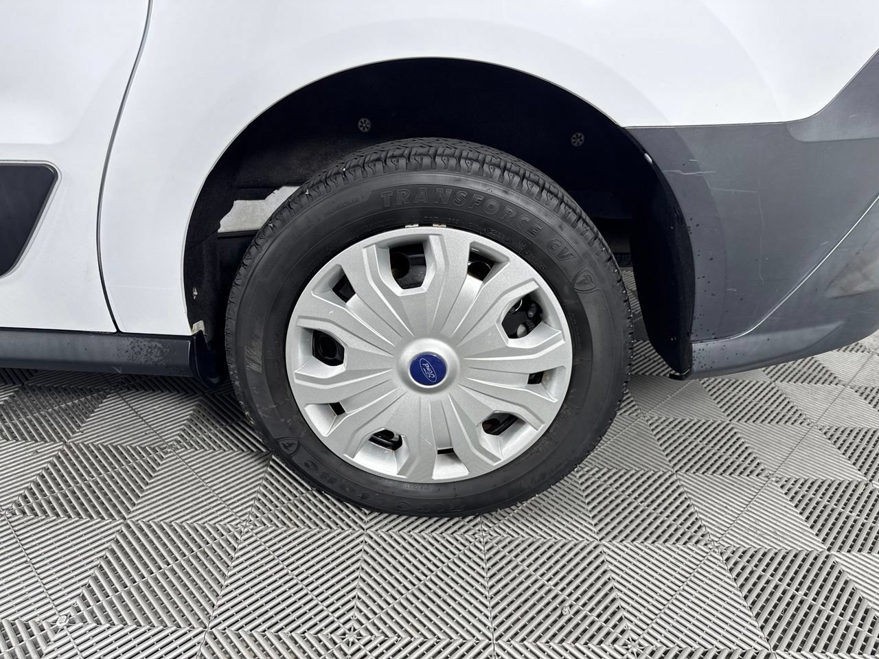Used 2021 Ford Transit Connect XL FWD image 29