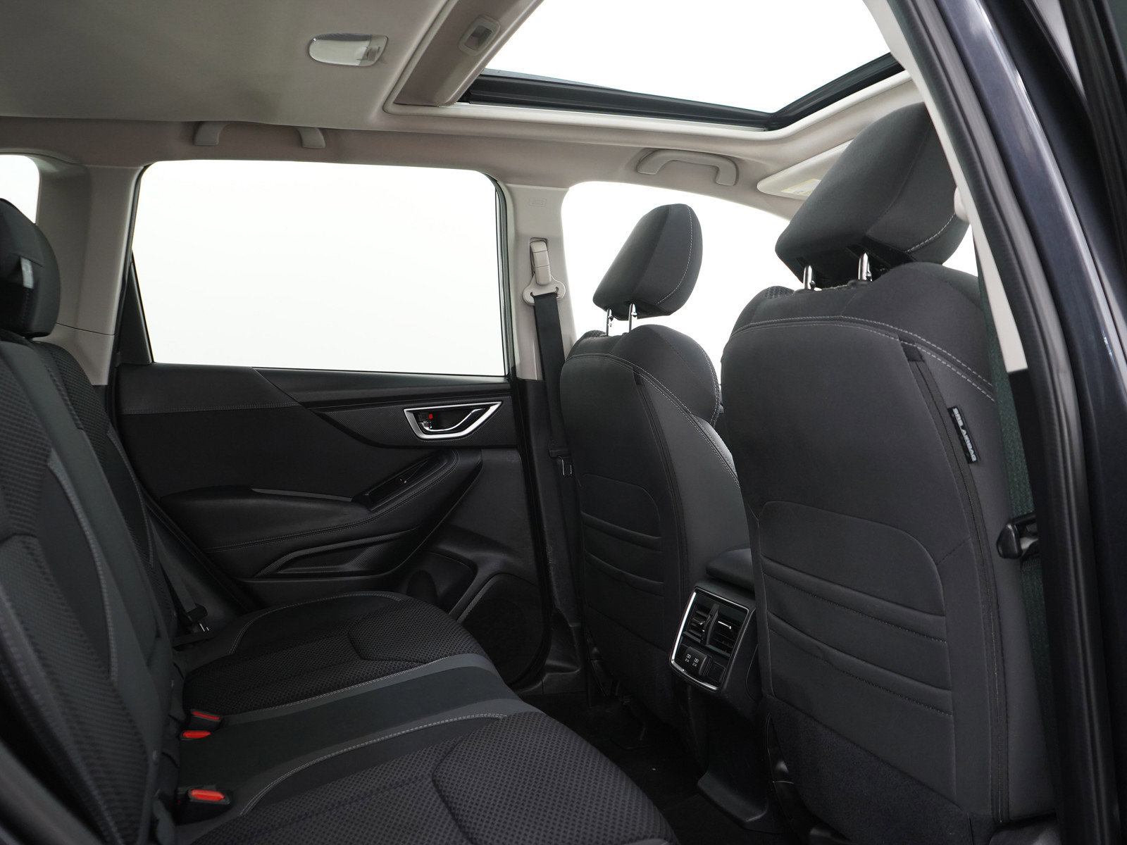 Used 2019 Subaru Forester Premium image 12