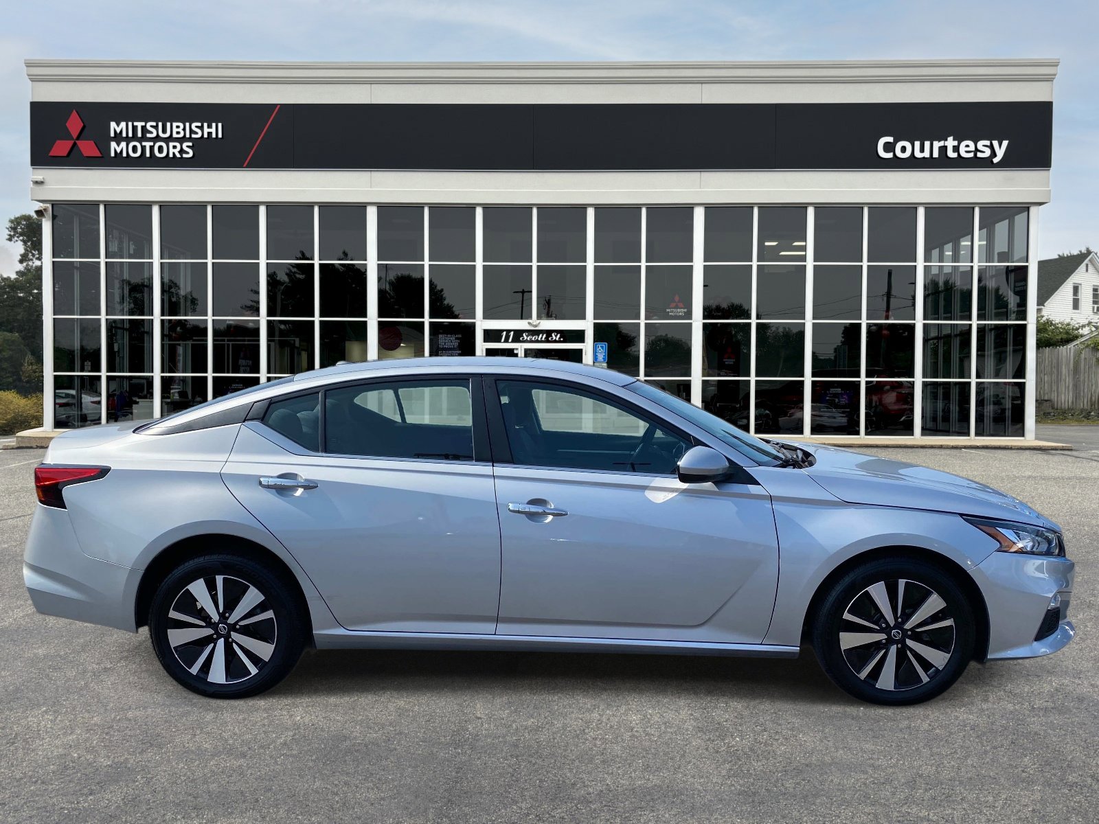 Used 2021 Nissan Altima 2.5 SV image 6