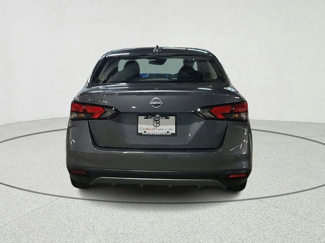 Used 2025 Nissan Versa SV image 3