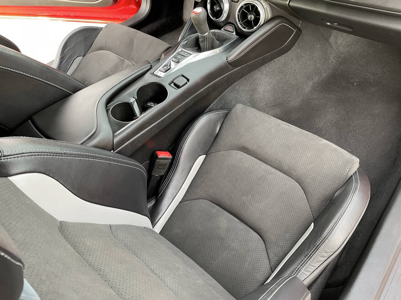 Used 2018 Chevrolet Camaro SS RWD image 45