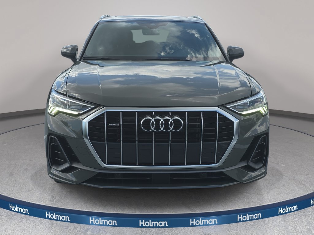 Used 2024 Audi Q3 2.0T Premium AWD/4WD image 3