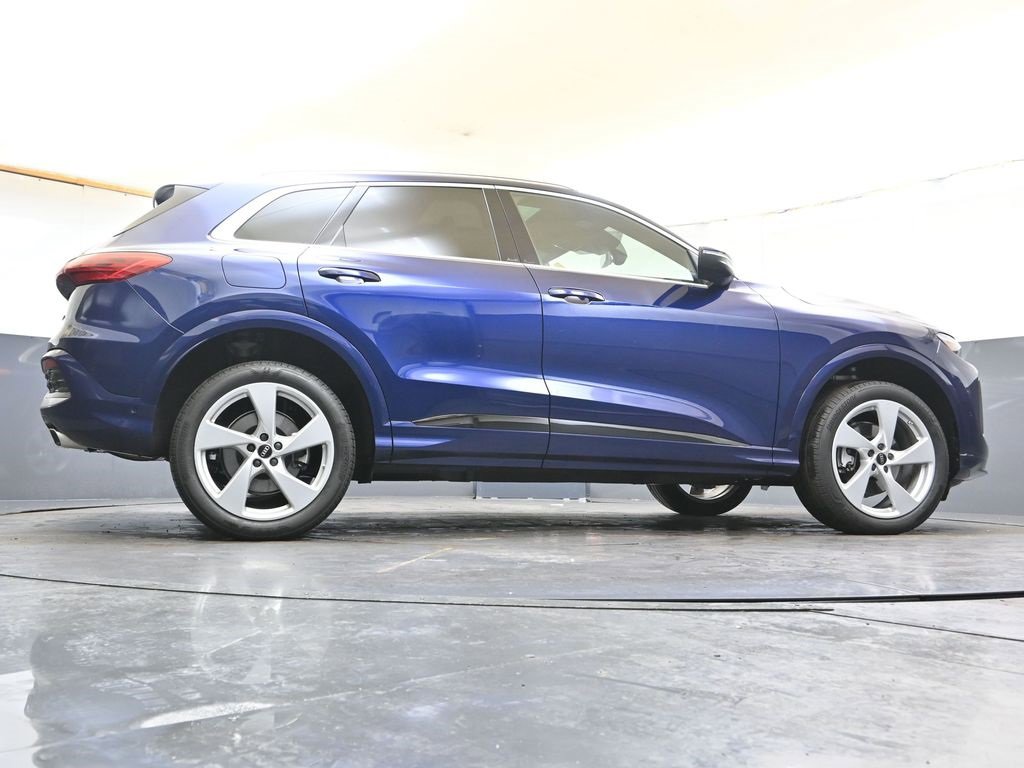 Used 2025 Audi Q5 Premium Plus w/ Premium Plus image 35