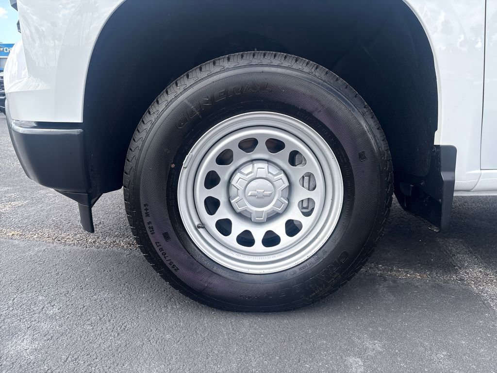 New 2026 Chevrolet Silverado 1500 W/T w/ WT Value Package AWD/4WD image 18