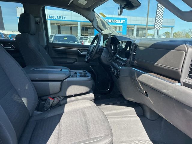 Used 2023 Chevrolet Silverado 1500 LT AWD/4WD image 32