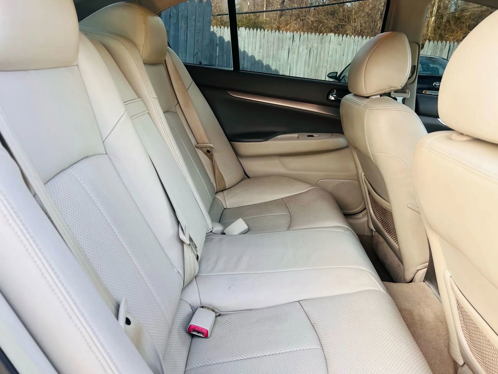 Used 2010 INFINITI G37 Journey w/ Premium Pkg image 21