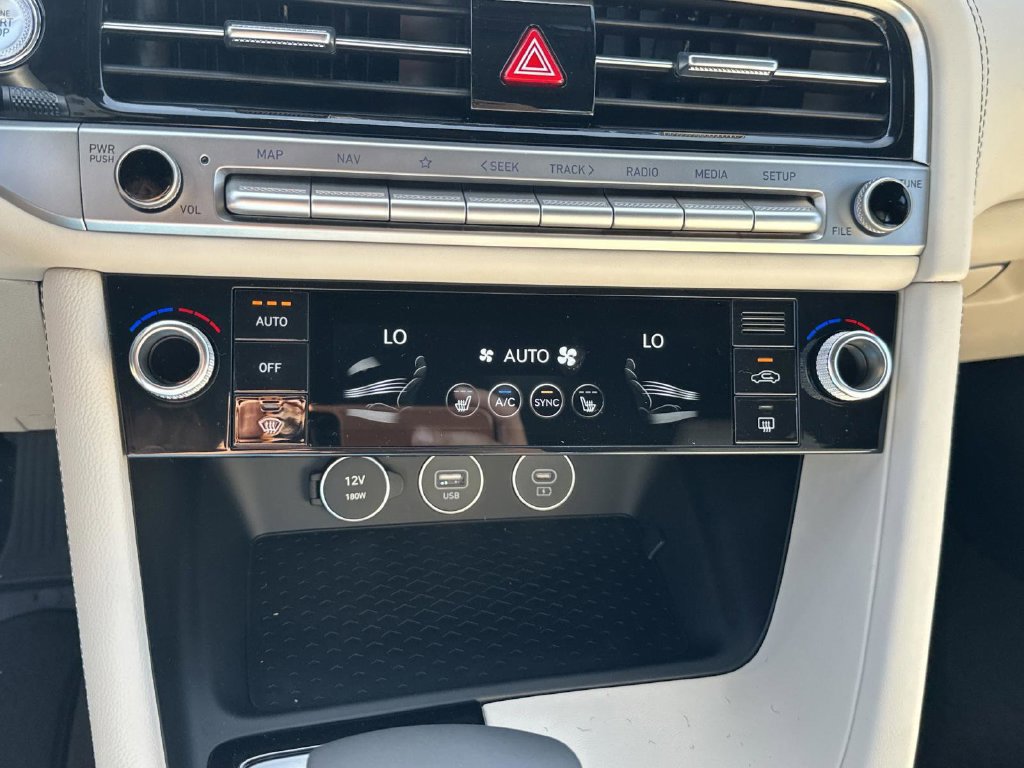 New 2026 Genesis G70 2.5T RWD image 19