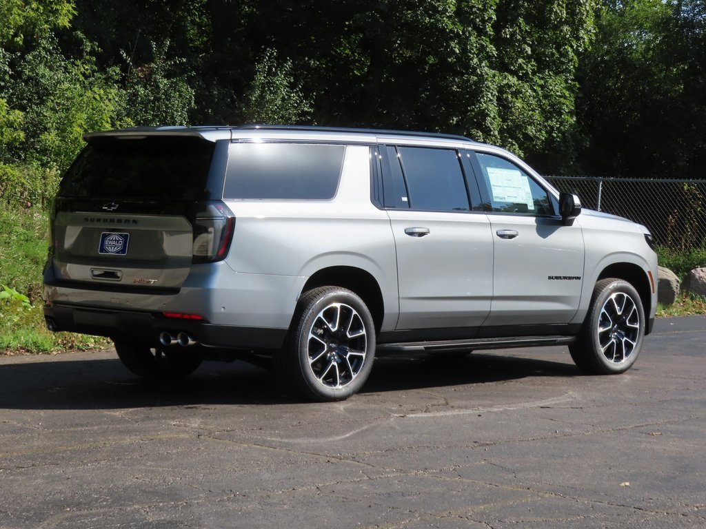 New 2026 Chevrolet Suburban RST w/ RST Capability Package image 3