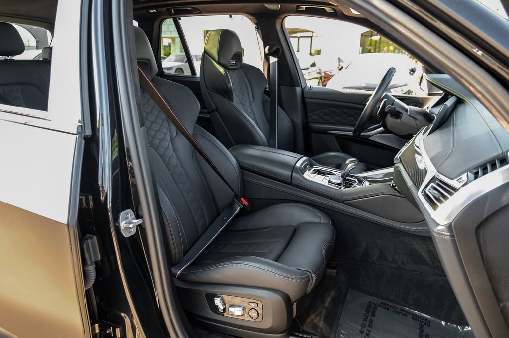 Used 2023 BMW X5 M w/ Competition Package AWD/4WD image 40