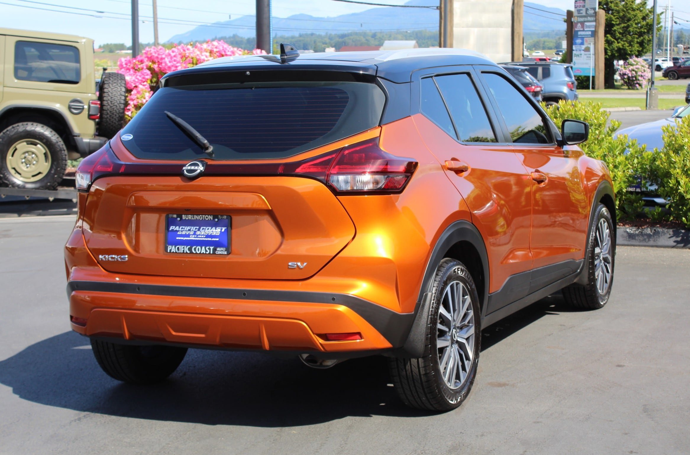 Used 2022 Nissan Kicks SV FWD image 6