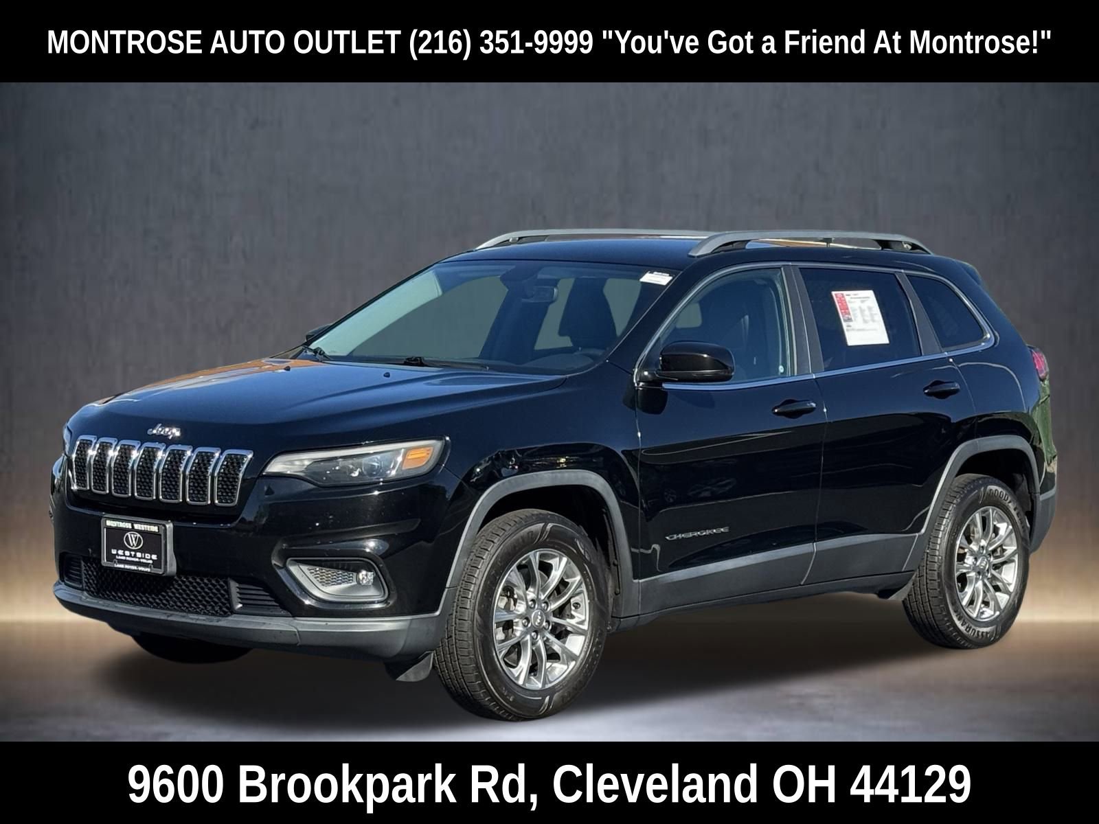 Used 2019 Jeep Cherokee Latitude Plus w/ Comfort/Convenience Group image 3