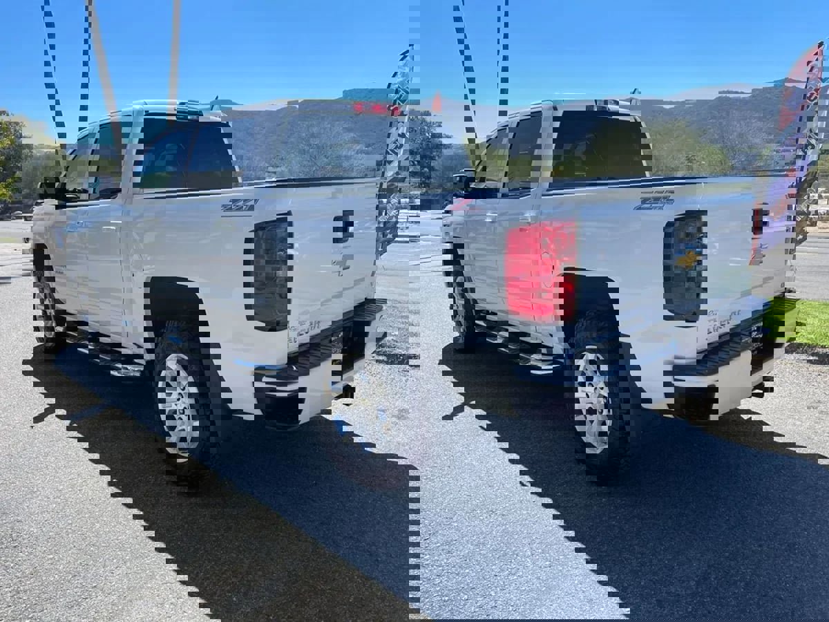 Used 2017 Chevrolet Silverado 1500 LT w/ All Star Edition image 6