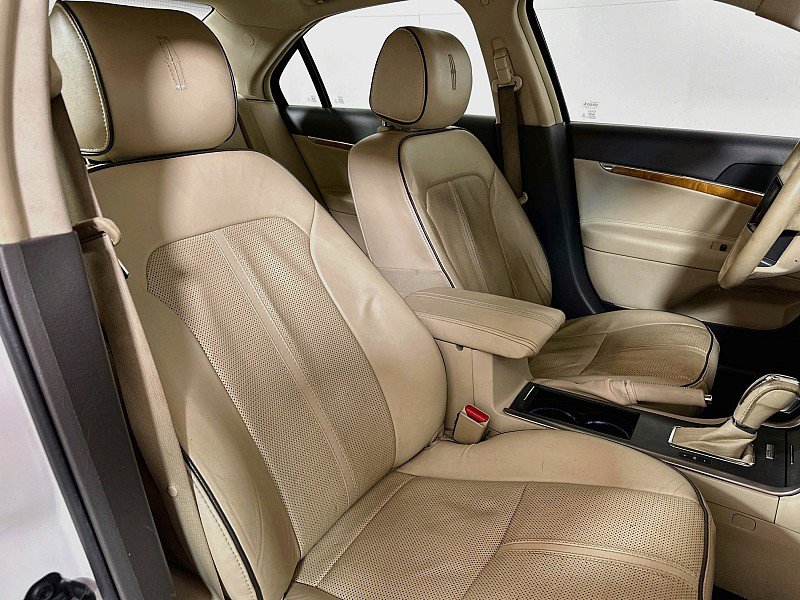 Used 2012 Lincoln MKZ FWD image 30