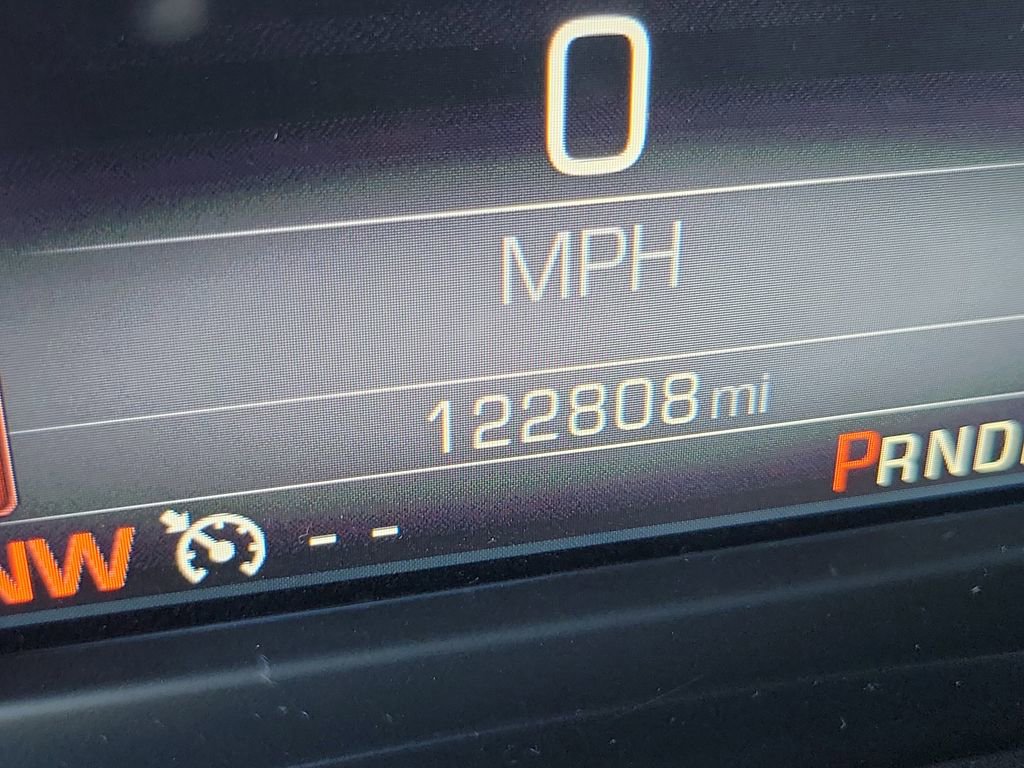 Used 2016 GMC Yukon SLT image 8