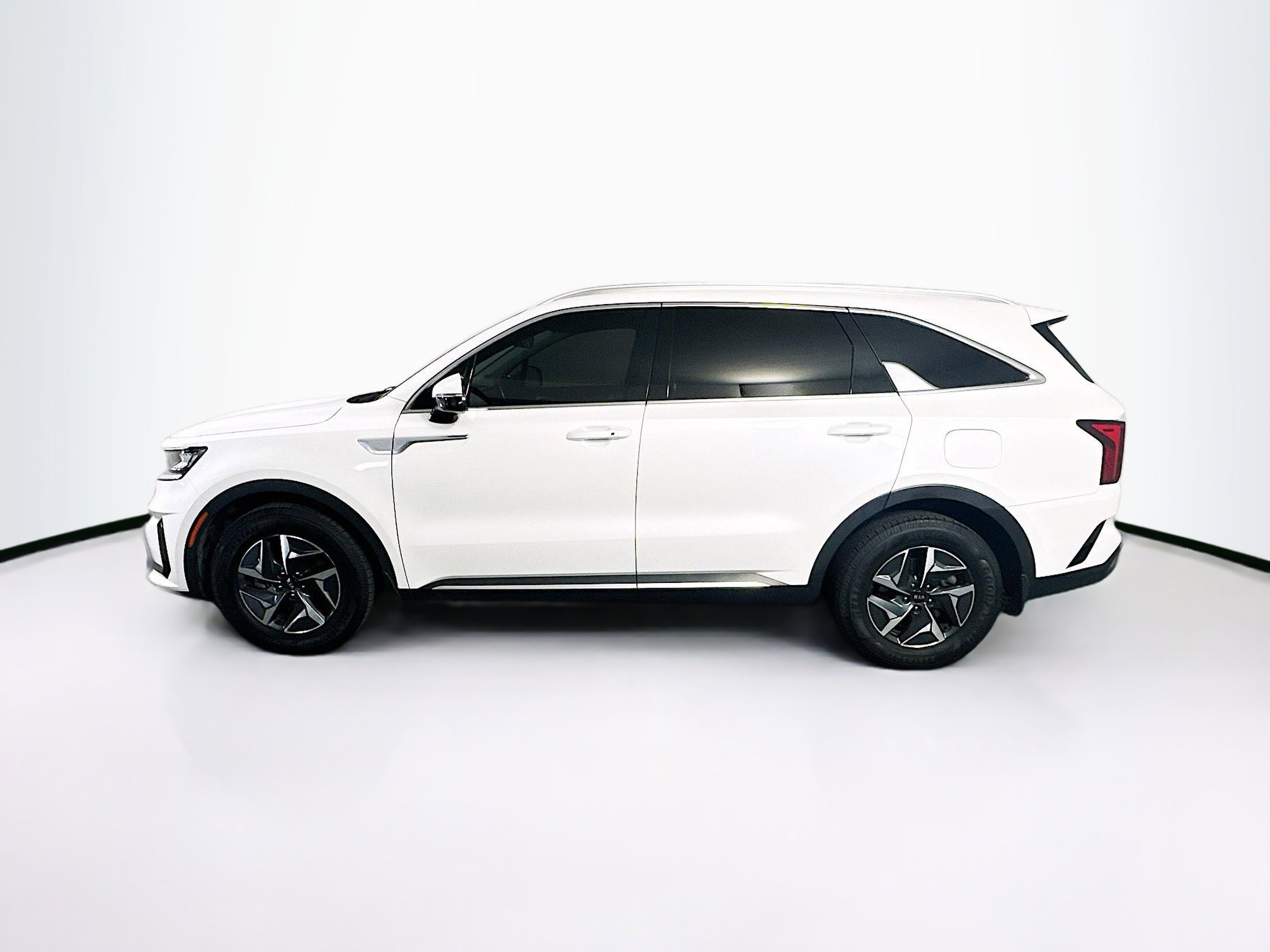 Used 2021 Kia Sorento EX FWD image 4