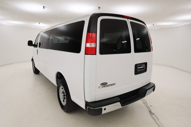 Used 2024 Chevrolet Express 3500 LT w/ LT Preferred Equipment Group RWD image 21