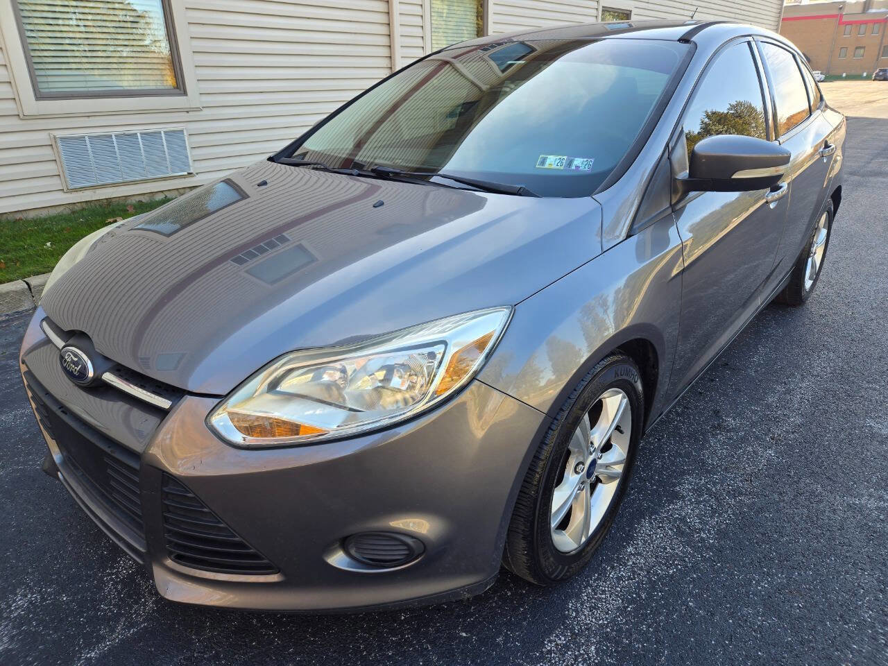 Used 2014 Ford Focus SE image 2