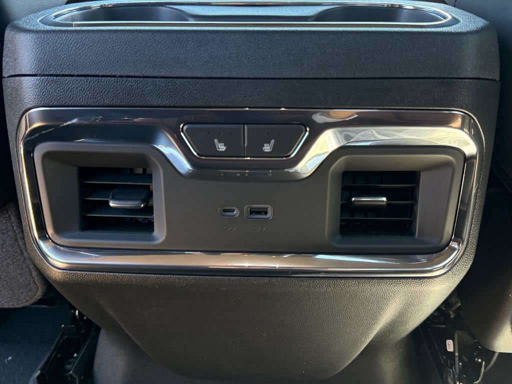 New 2026 GMC Sierra 1500 Denali Ultimate w/ LPO, Black Badging Package AWD/4WD image 32