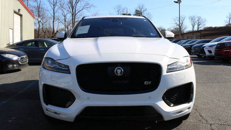 Used 2018 Jaguar F-PACE S image 2