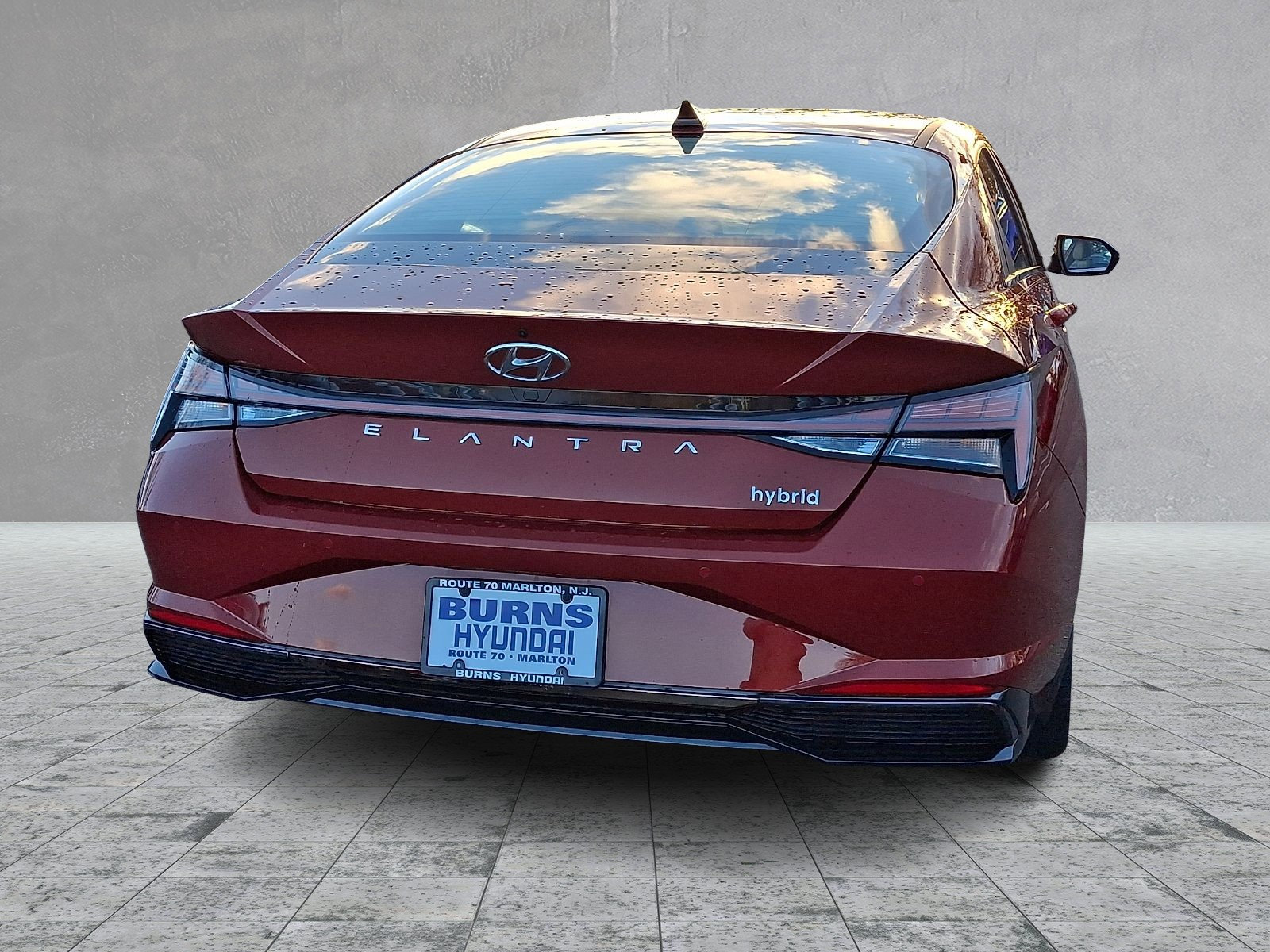 Used 2022 Hyundai Elantra Limited w/ Cargo Package image 10
