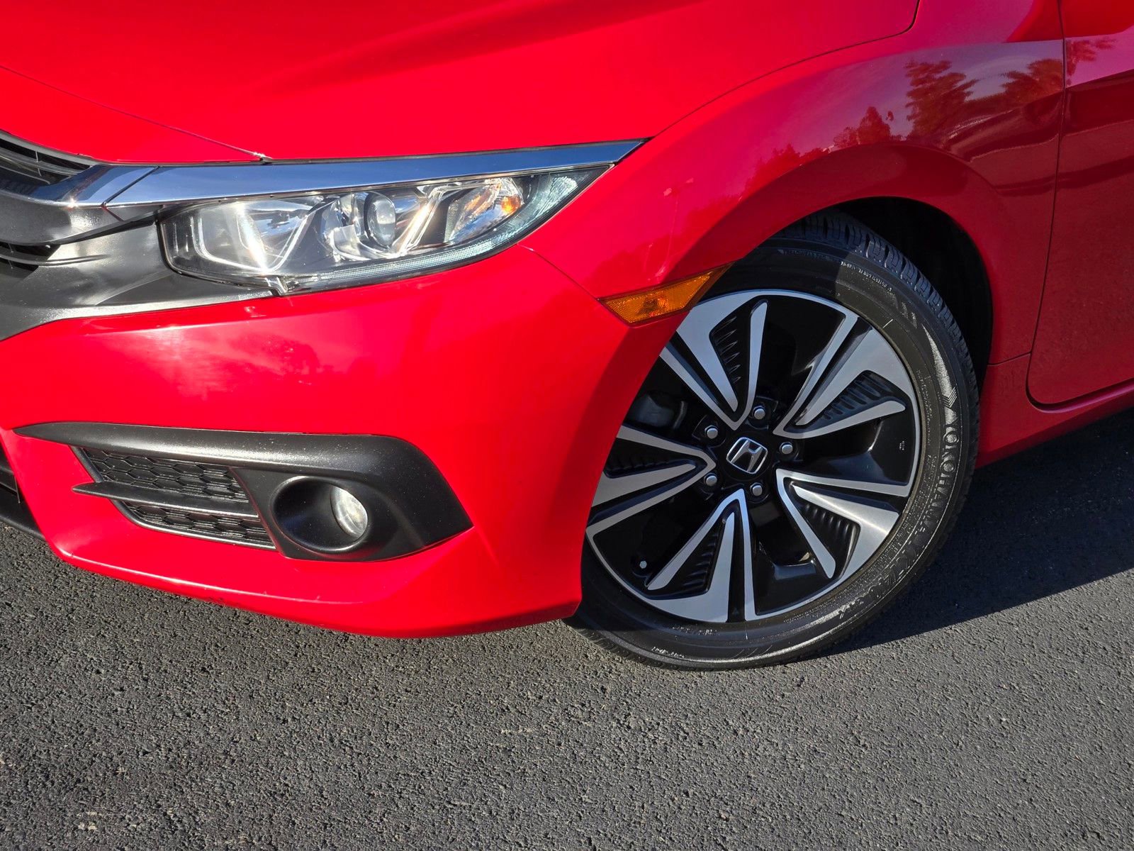 Used 2017 Honda Civic EX-L image 9