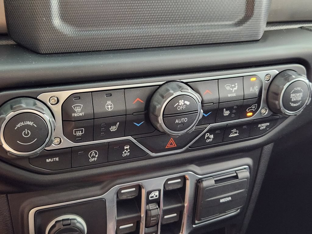 Used 2020 Jeep Gladiator Sport w/ Quick Order Package 24S AWD/4WD image 23
