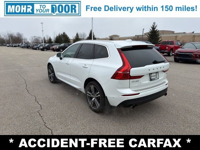Used 2019 Volvo XC60 T5 Momentum w/ Multimedia Package image 3