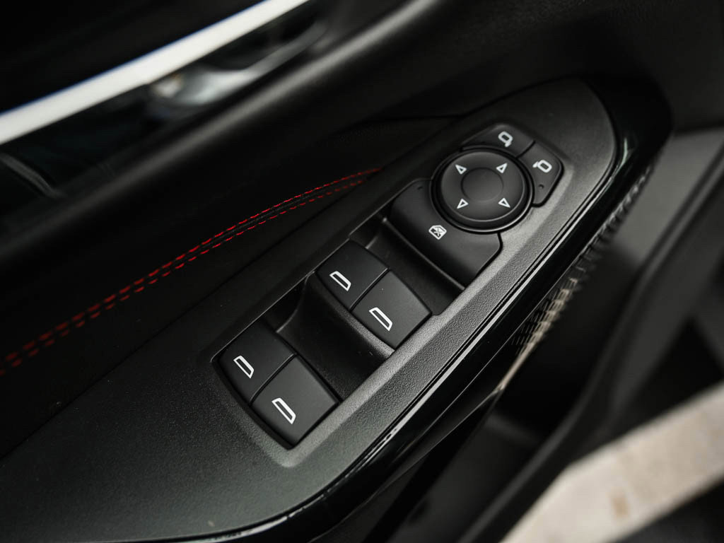 New 2026 Chevrolet Trax RS image 16